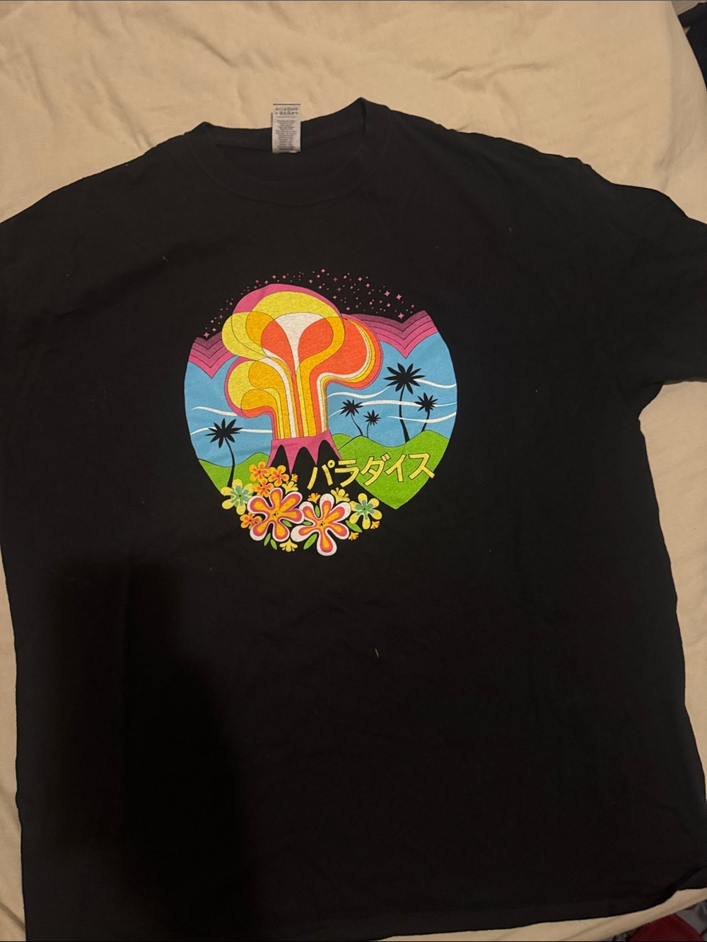 Men’s Black Japanese Graphic Paradise T-Shirt